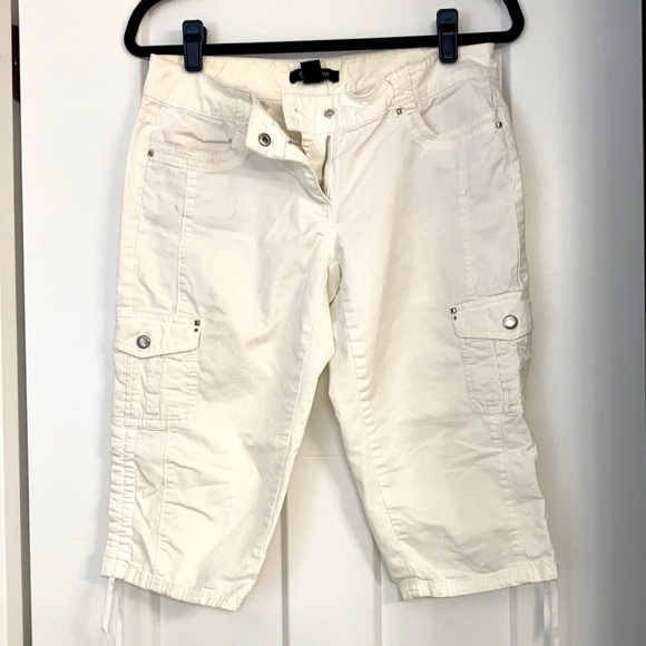 White House Black Market Pants - White House black market cropped pants